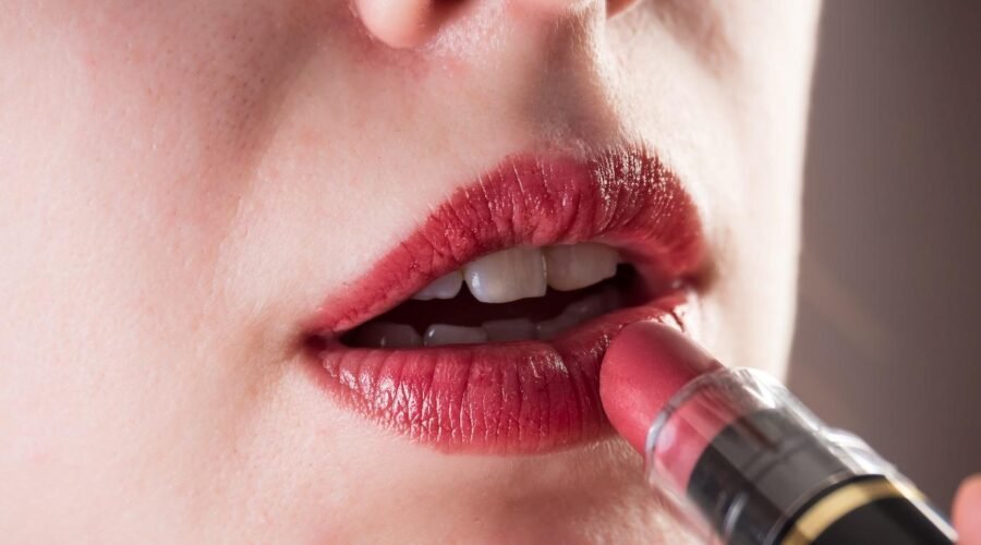 Glossy Lipstick